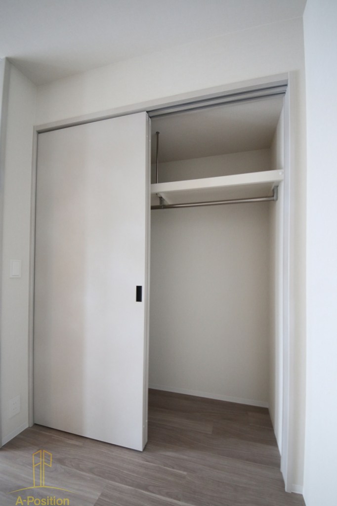 収納　コンフォリア・リヴ本町WEST Q