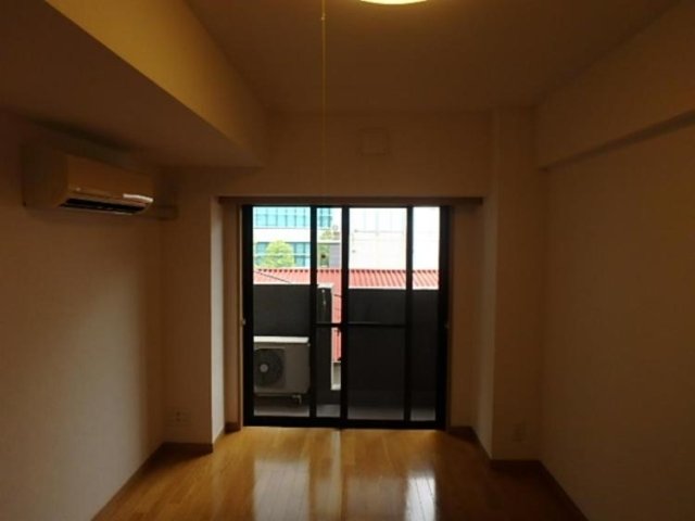 居室・リビング　使い勝手のいい洋室です