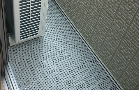 バルコニー　「南向きのバルコニー」