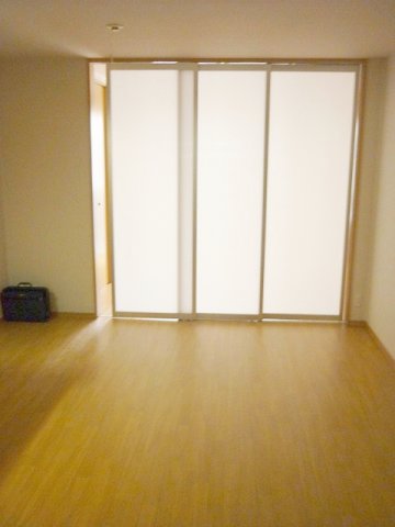 その他部屋・スペース　「スライドタイプの仕切りです。」