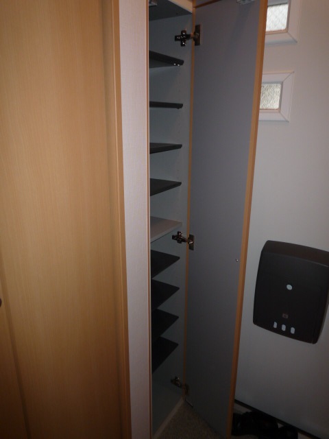 玄関　「シューズボックス」