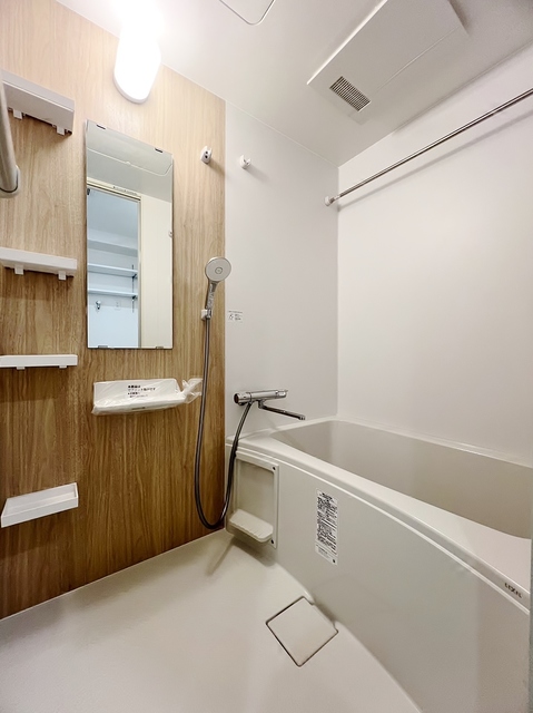 バス・シャワールーム　浴室乾燥暖房機能付き