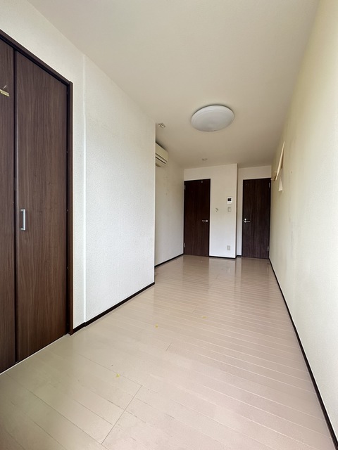 居室・リビング　別部屋参考写真です