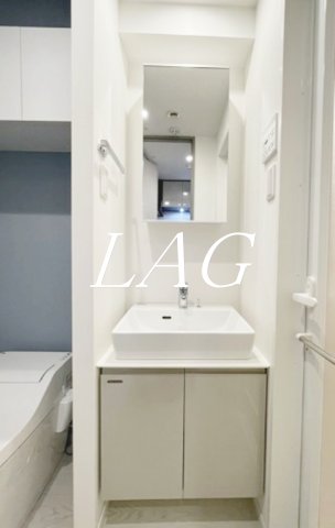 洗面設備　独立洗面台です。