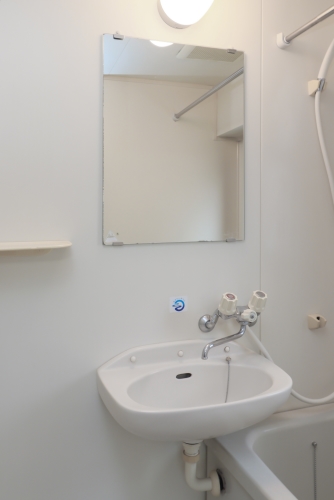 洗面設備　同間取り別号室のお部屋です。※現状優先