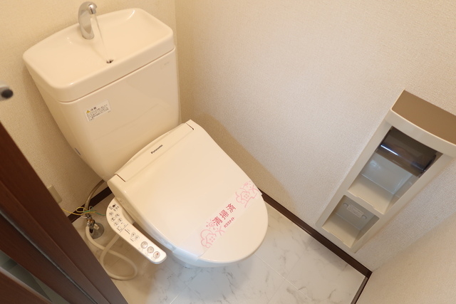 トイレ　洗浄便座