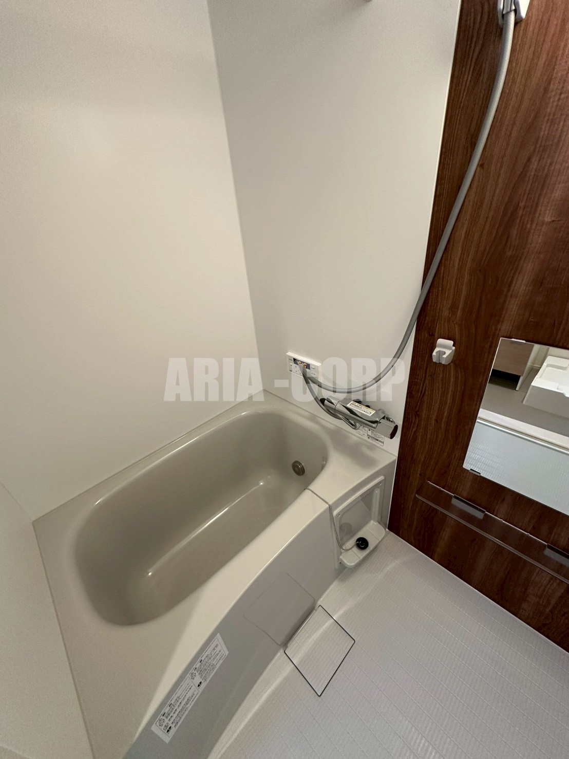 バス・シャワールーム　浴室乾燥機付きのバスルーム♪