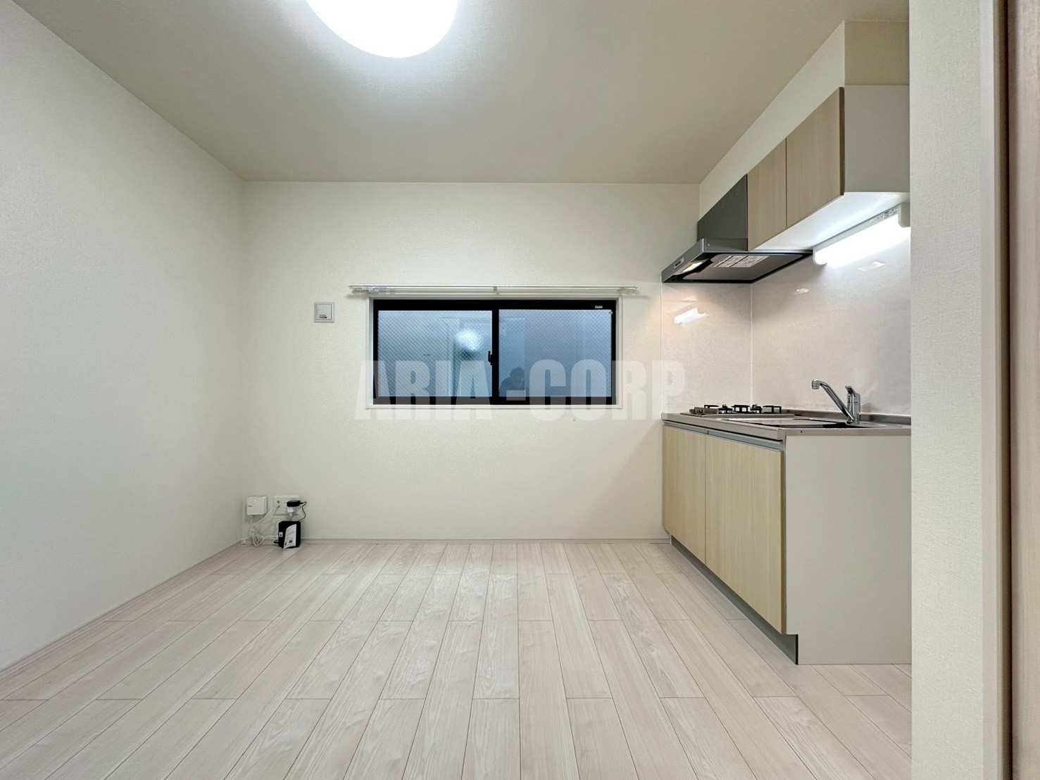 居室・リビング　白を基調とした統一感あるお部屋です！