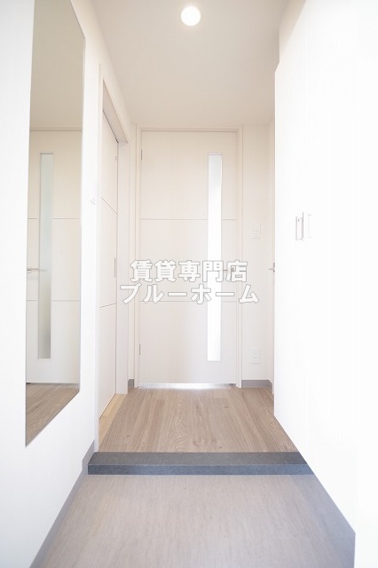 玄関　全身鏡のある玄関スペース！