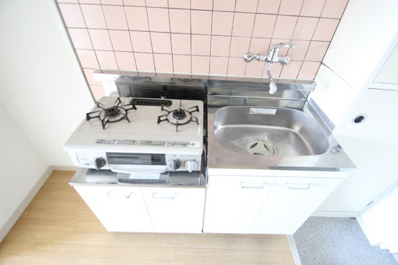 キッチン　※別部屋の写真です