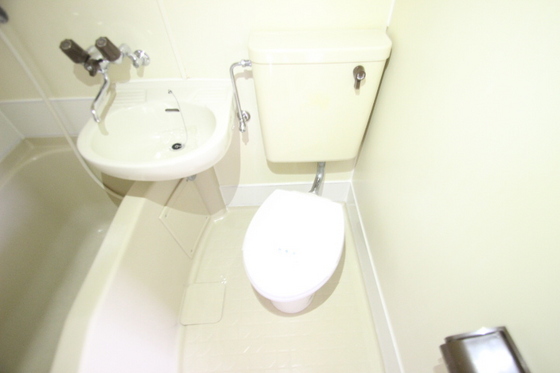 トイレ　※別部屋の写真です