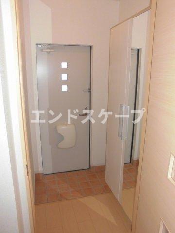 玄関　高崎、前橋のお部屋探しはエンドスケープまで！お客様の理想お聞