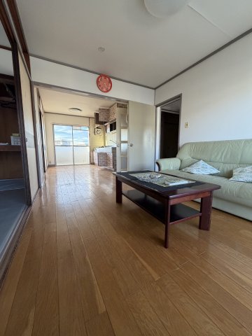 居室・リビング　リビングあり。