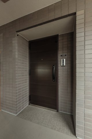 玄関　※写真は同タイプ住戸です。