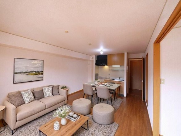 その他　CGで家具等を配置したもので家具等は含まれません