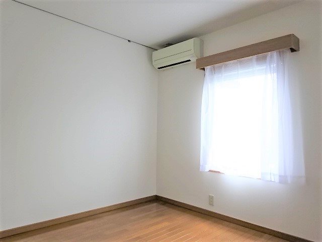 居室・リビング　※写真は別部屋のものです。（参考）