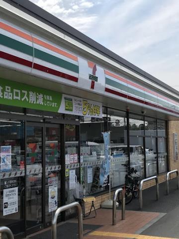 コンビニ　セブンイレブン橿原中曽司町店（コンビニ）まで400m