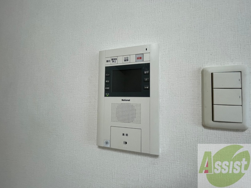 セキュリティ　ＴＶモニター付インターホンです。来客者の顔が見えるので安心！