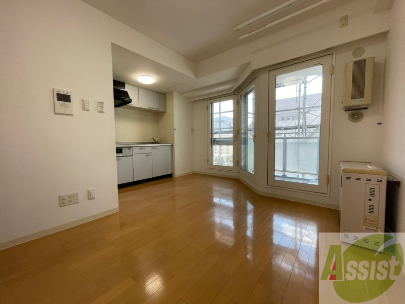 居室・リビング　広くてキレイなお部屋が広がっていて、充実した生活が送れそう。