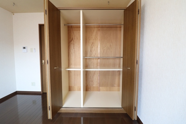 収納　可動式クローゼット