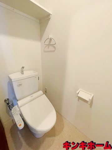 トイレ　写真は別のお部屋です。