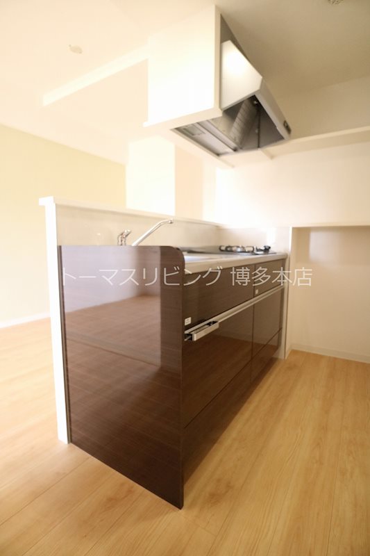 キッチン　※別号室の参考写真になります。