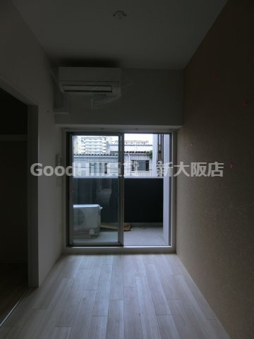 居室・リビング　セレニテ新大阪プリエ