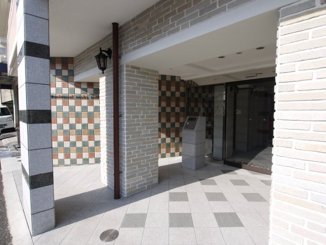 エントランス　詳細は、RISUMO江坂本店→06-6155-7137まで♪
