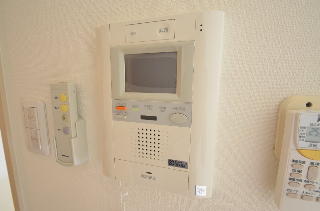 セキュリティ　カメラ付インターホン