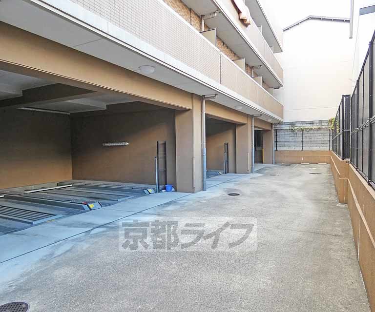 駐車場　駐車場です。