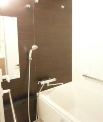 バス・シャワールーム　写真は同タイプ住居です。
