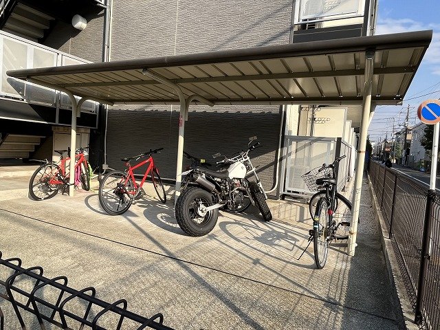 その他　駐輪場　原付＆自転車のみ駐輪可能