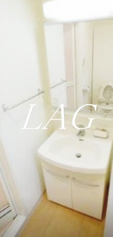 洗面設備　独立洗面台です。