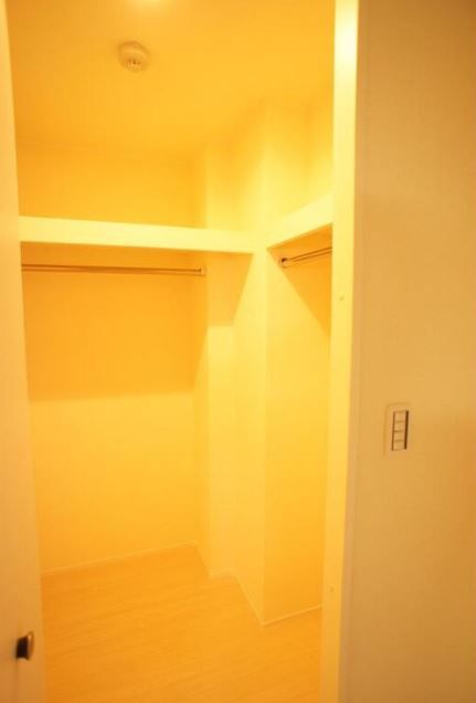 収納　コモド・アミ　　北区西ヶ原1