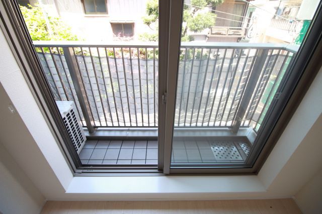 バルコニー　（別タイプ参考写真）コモド・アミ　　北区西ヶ原1