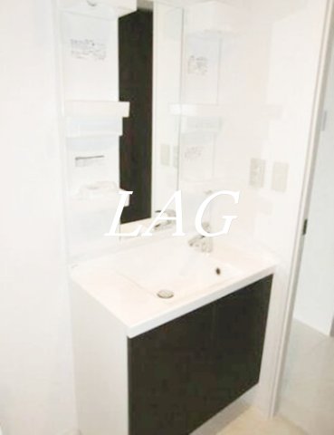 洗面設備　独立洗面台です。