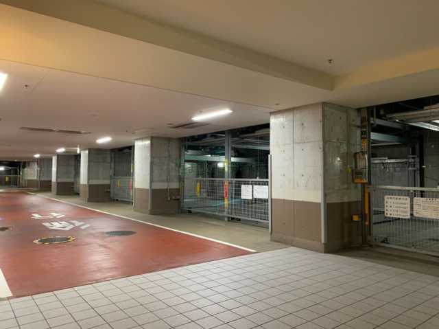 駐車場　東京パークタワー