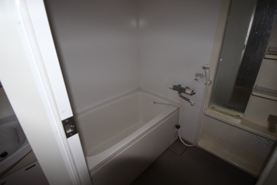 バス・シャワールーム　※別部屋の写真