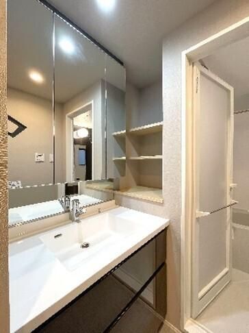 洗面設備　参考写真です（2026年5月リノベーション完了予定）