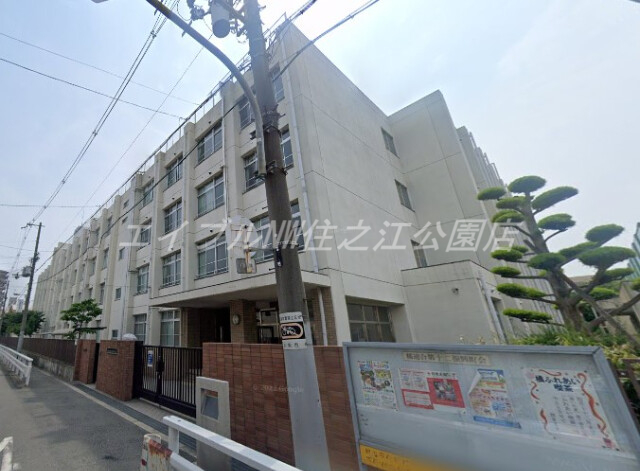 中学校　大阪市立天下茶屋中学校（中学校）まで982m