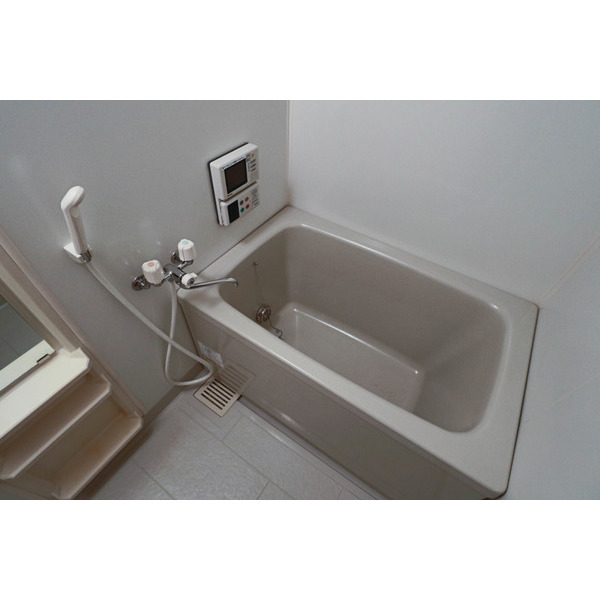 バス・シャワールーム　同じ建物の別なお部屋