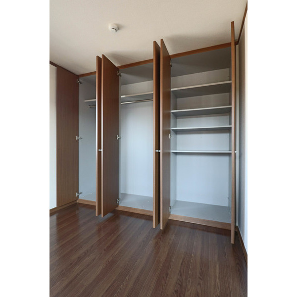 収納　同じ建物の別なお部屋