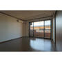 居室・リビング　同じ建物の別なお部屋