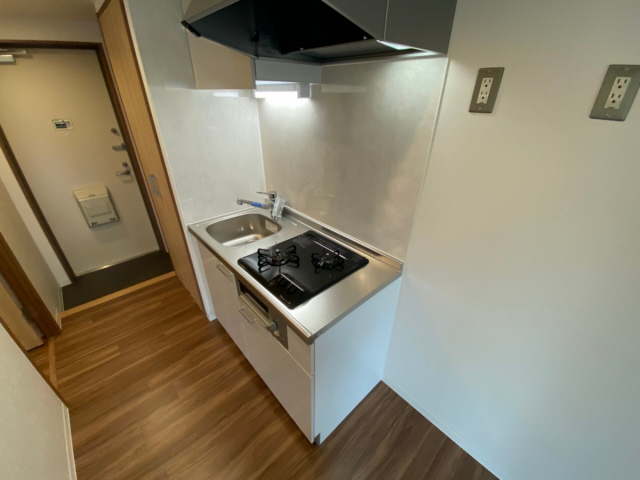 キッチン　コンパクトなキッチンで掃除もラクラク