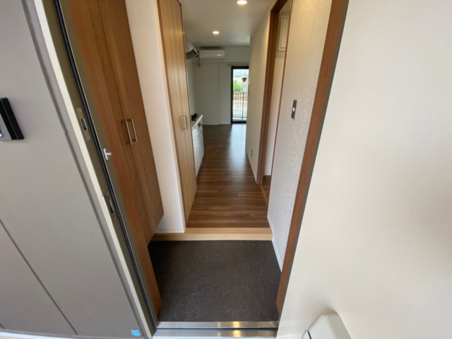 玄関　収納もある玄関です