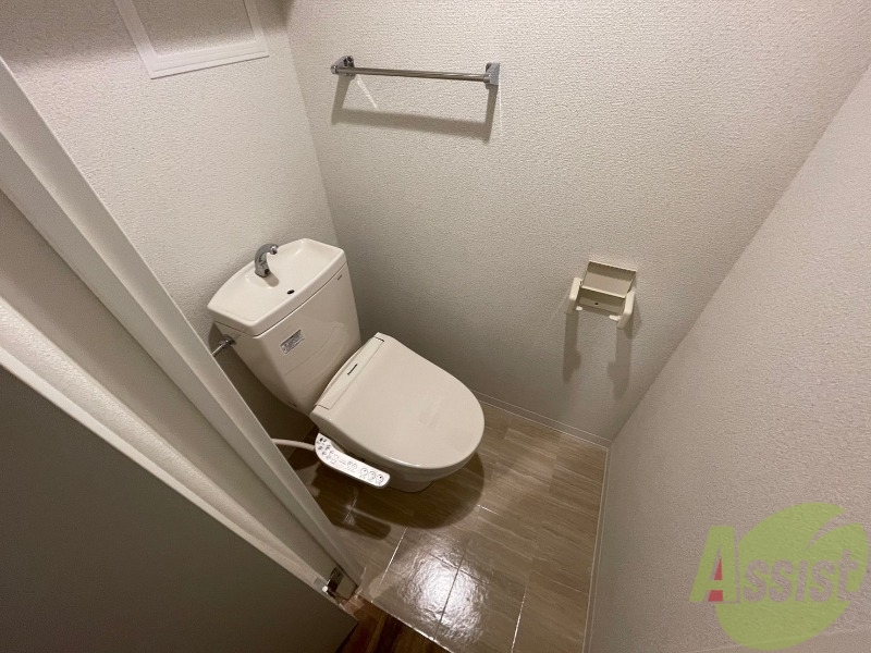 トイレ　ウォシュレット機能がついたトイレ。安心して使用できますね。