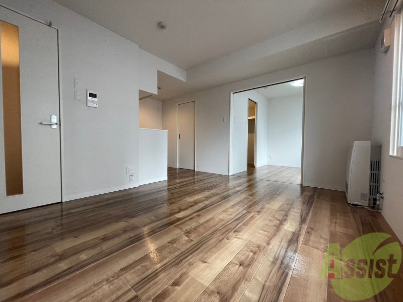 居室・リビング　広くてキレイなお部屋が広がっていて、充実した生活が送れそう。