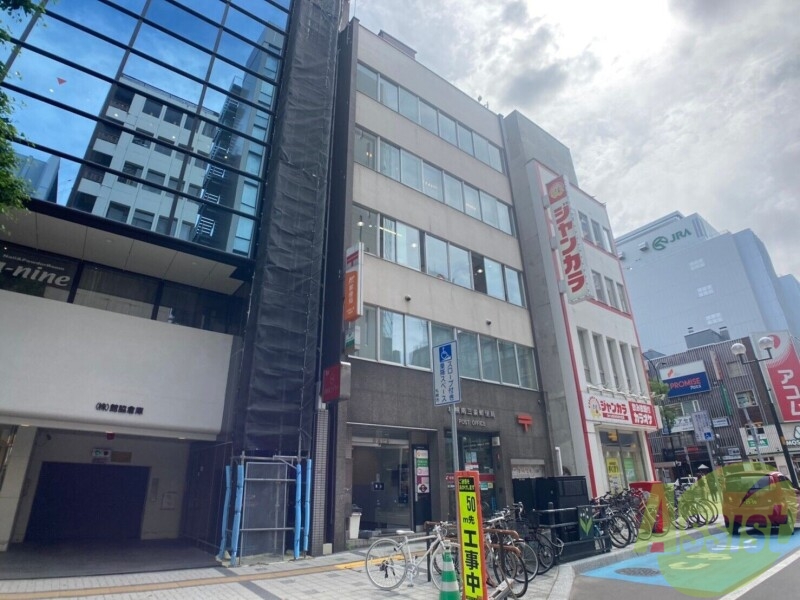 郵便局　札幌南三条郵便局（郵便局）まで308m