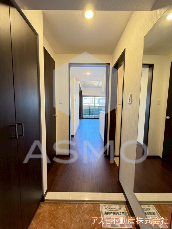 玄関　同マンション別部屋参考写真