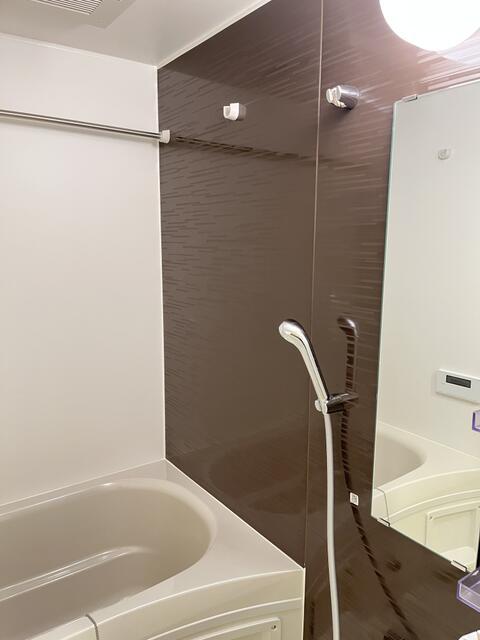 バス・シャワールーム　きれいなお風呂です